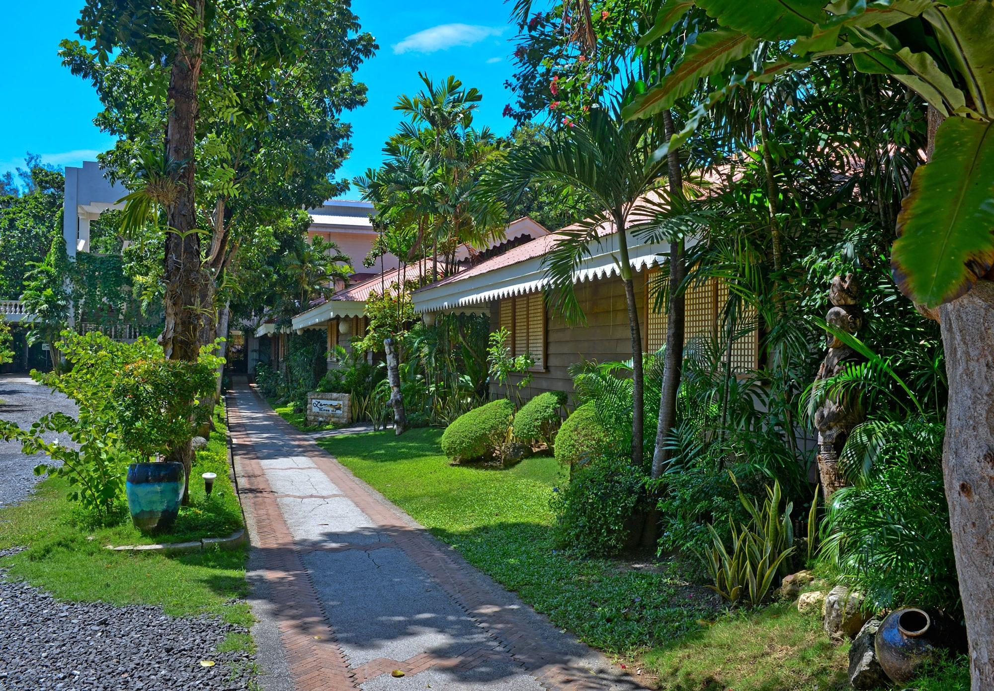 Costabella Tropical Beach Hotel Île de Mactan Extérieur photo